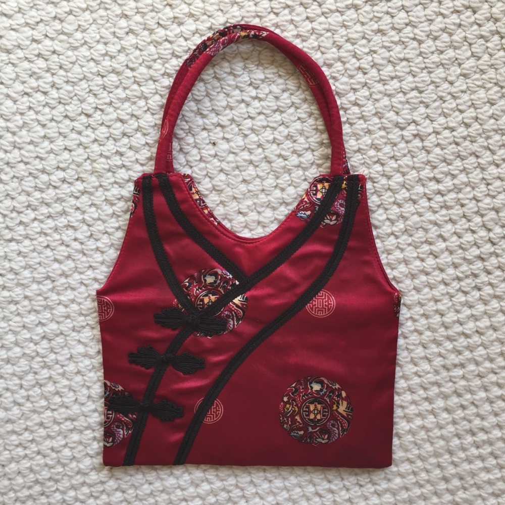 2/$10! Quirky little chinoiserie style bag